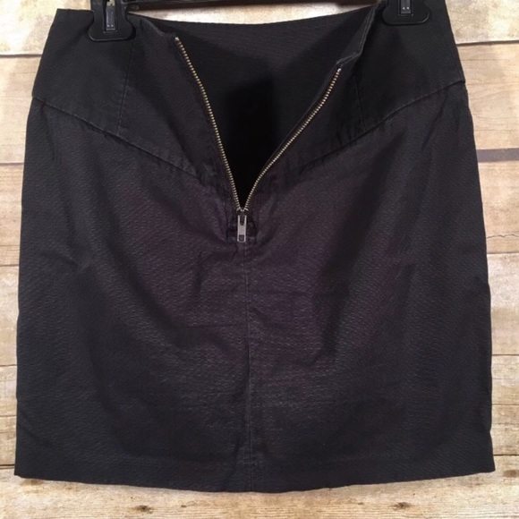 Urban Outfitters Structured Skirt - Picture 6 of 8